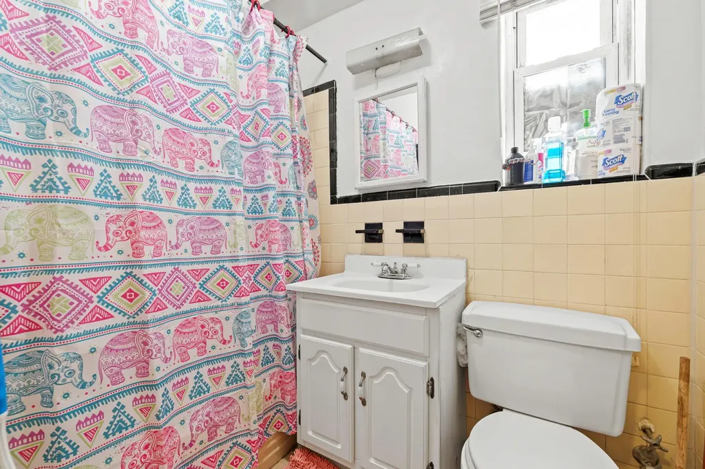 4331 Wilder Avenue Bronx NY 10466