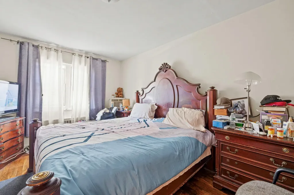 4331 Wilder Avenue Bronx NY 10466