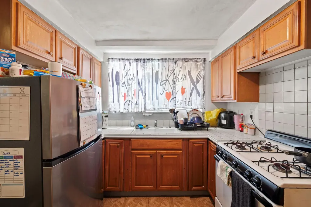 4331 Wilder Avenue Bronx NY 10466