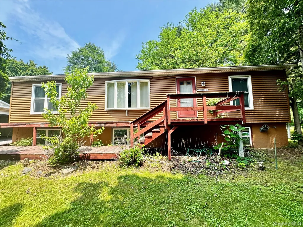 20 Shore Drive Elizaville NY 12523