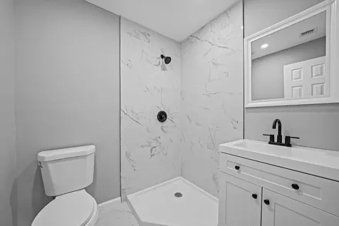 1090 Brookdale Avenue Bay Shore NY 11706