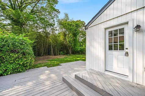 1090 Brookdale Avenue Bay Shore NY 11706