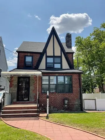 241-02 86th Road Bellerose NY 11426