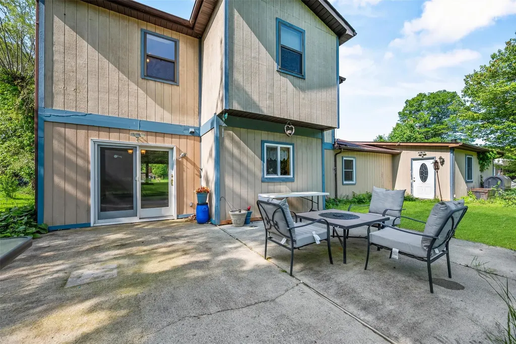 33 Mccall Place Newburgh NY 12550