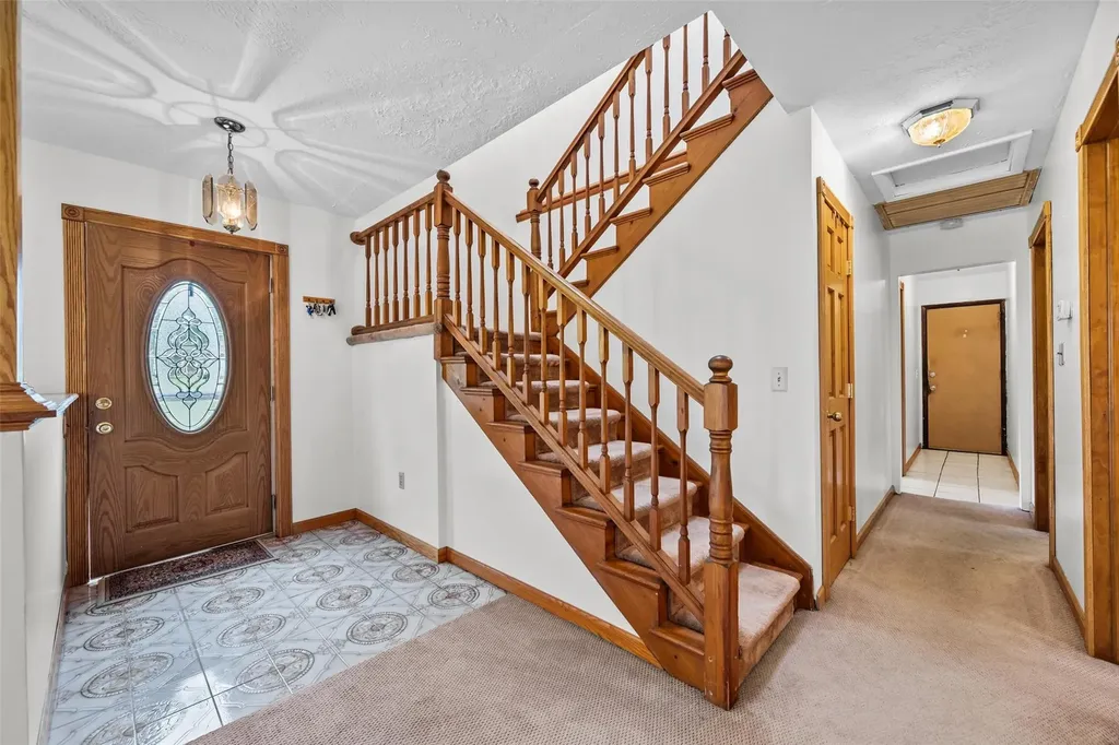 33 Mccall Place Newburgh NY 12550