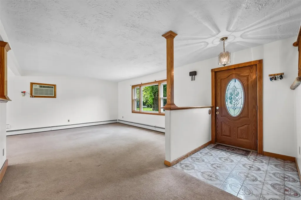 33 Mccall Place Newburgh NY 12550