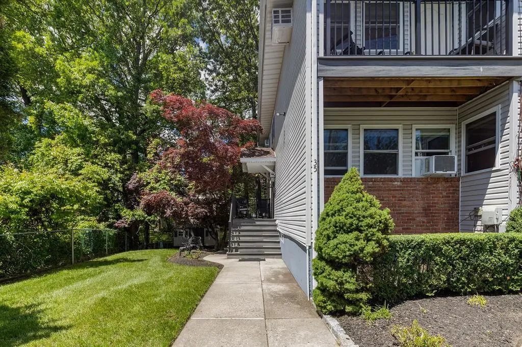 35 S Rigaud Road Spring Valley NY 10977