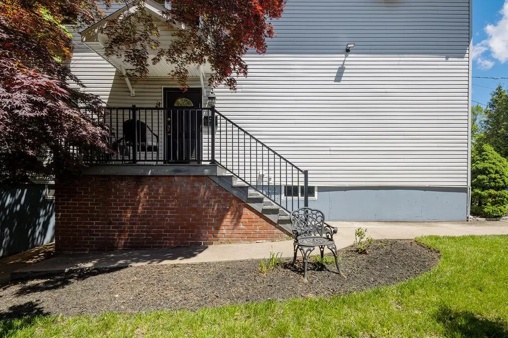 35 S Rigaud Road Spring Valley NY 10977