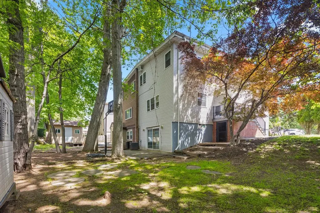 35 S Rigaud Road Spring Valley NY 10977