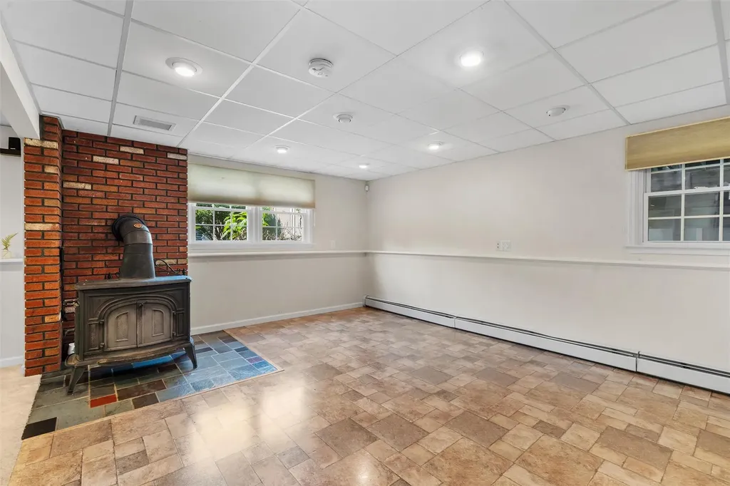 154 Meadow Lark Road Montgomery NY 12549