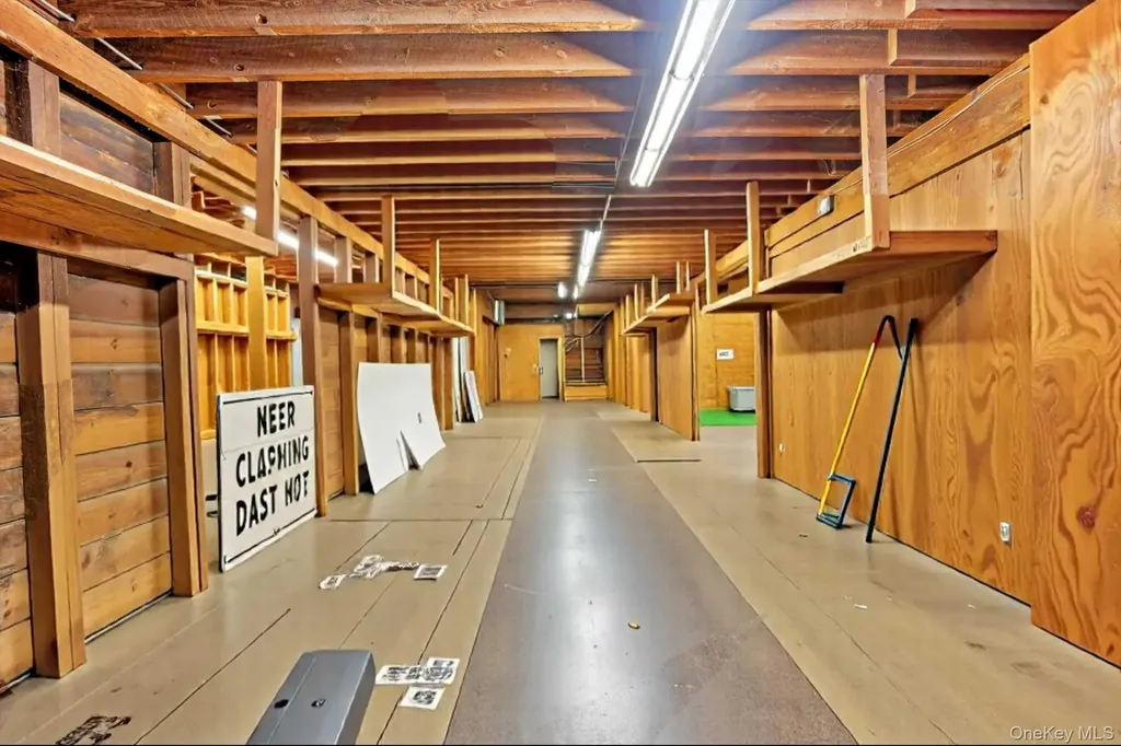 1-7 West Road Pleasant Valley NY 12569