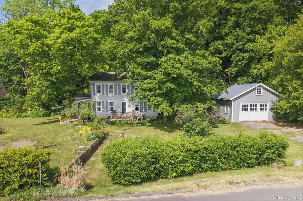 1-7 West Road Pleasant Valley NY 12569