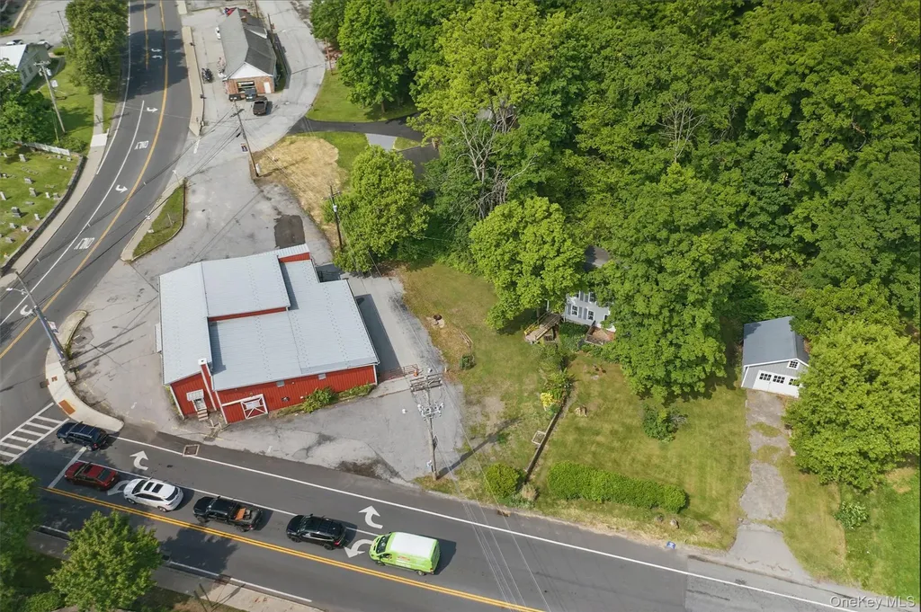 1-7 West Road Pleasant Valley NY 12569