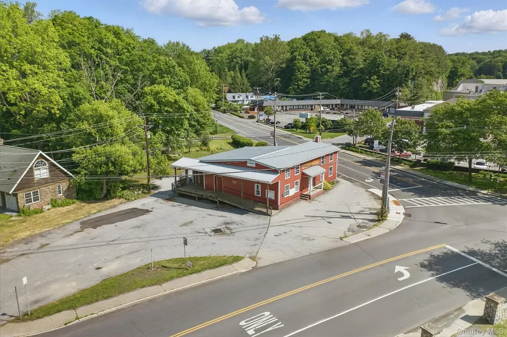 1-7 West Road Pleasant Valley NY 12569