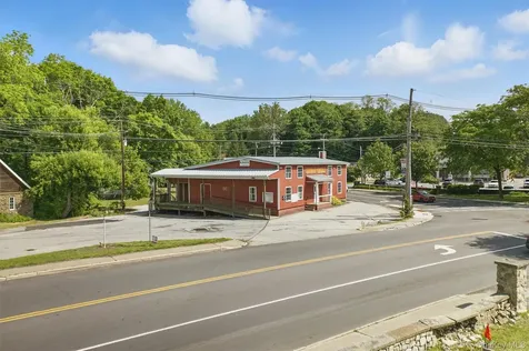 1-7 West Road Pleasant Valley NY 12569