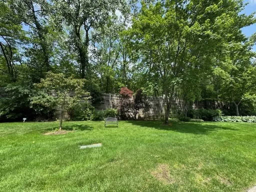 352 N Greeley Avenue Chappaqua NY 10514