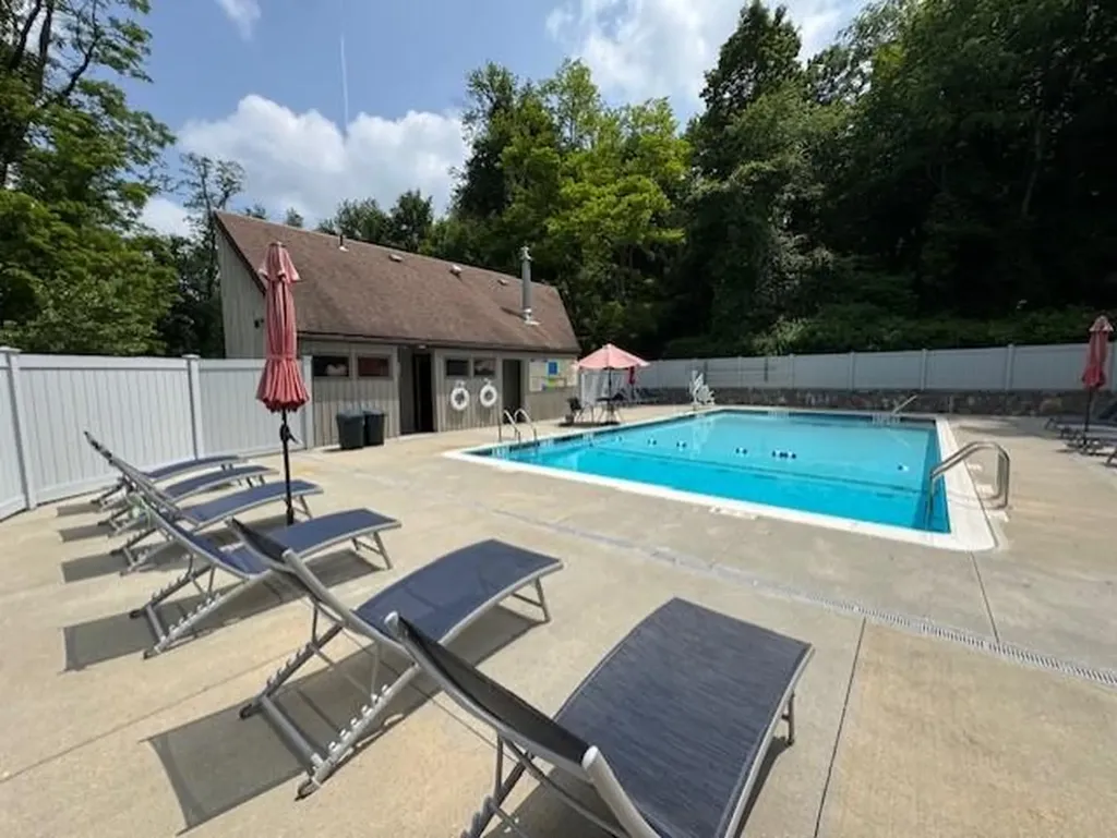 352 N Greeley Avenue Chappaqua NY 10514