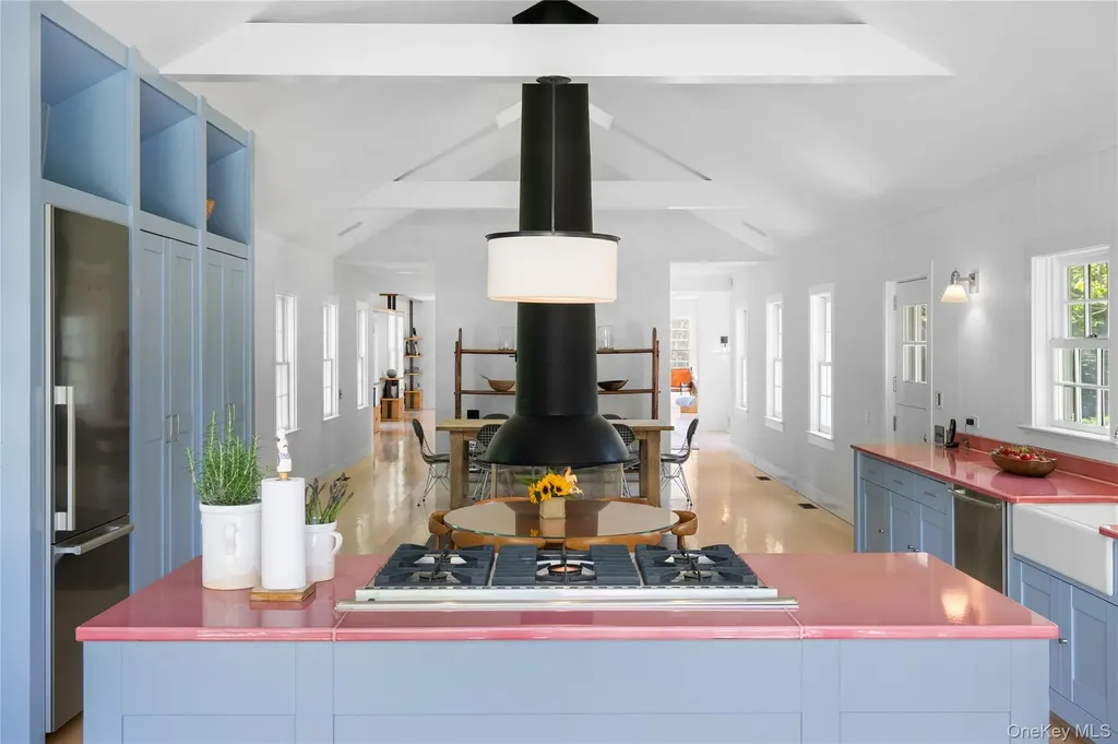 182 Church Lane Bridgehampton NY 11932