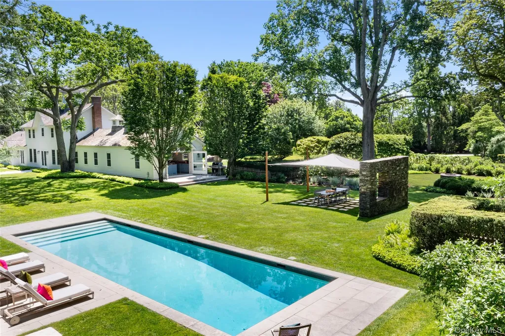 182 Church Lane Bridgehampton NY 11932