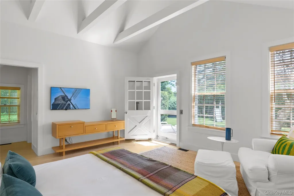 182 Church Lane Bridgehampton NY 11932