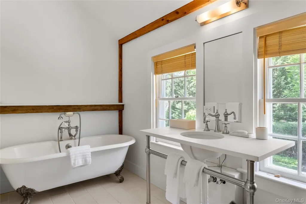 182 Church Lane Bridgehampton NY 11932