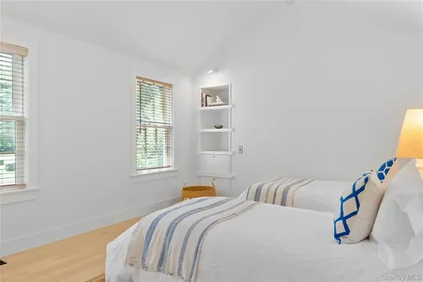 182 Church Lane Bridgehampton NY 11932