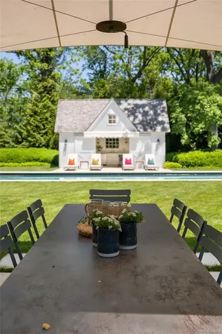 182 Church Lane Bridgehampton NY 11932