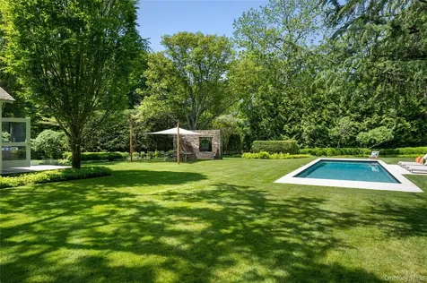 182 Church Lane Bridgehampton NY 11932