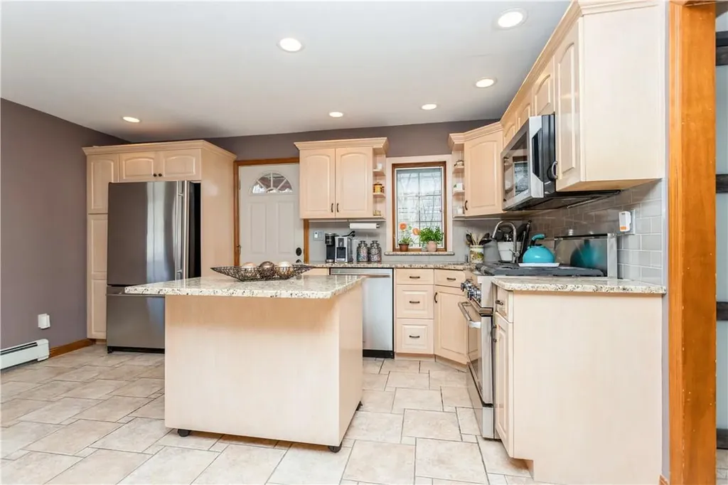 115 Oriole Road Yonkers NY 10701