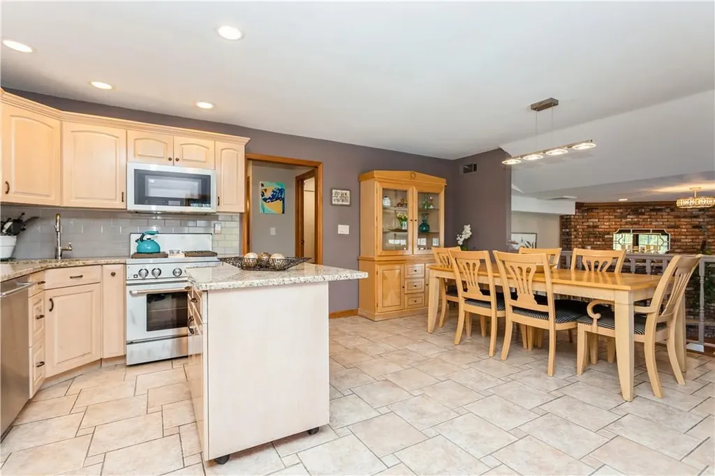 115 Oriole Road Yonkers NY 10701