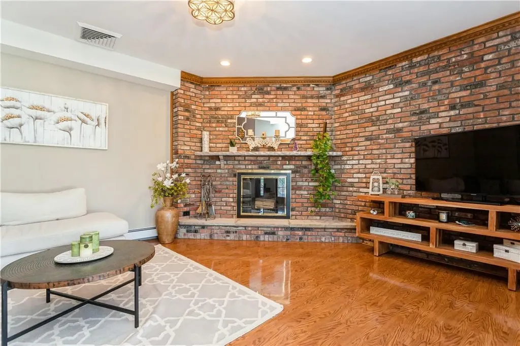 115 Oriole Road Yonkers NY 10701