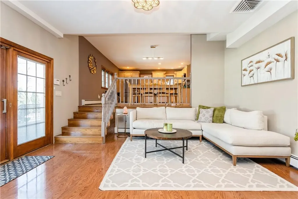 115 Oriole Road Yonkers NY 10701