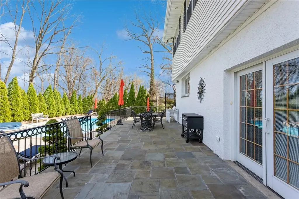 115 Oriole Road Yonkers NY 10701