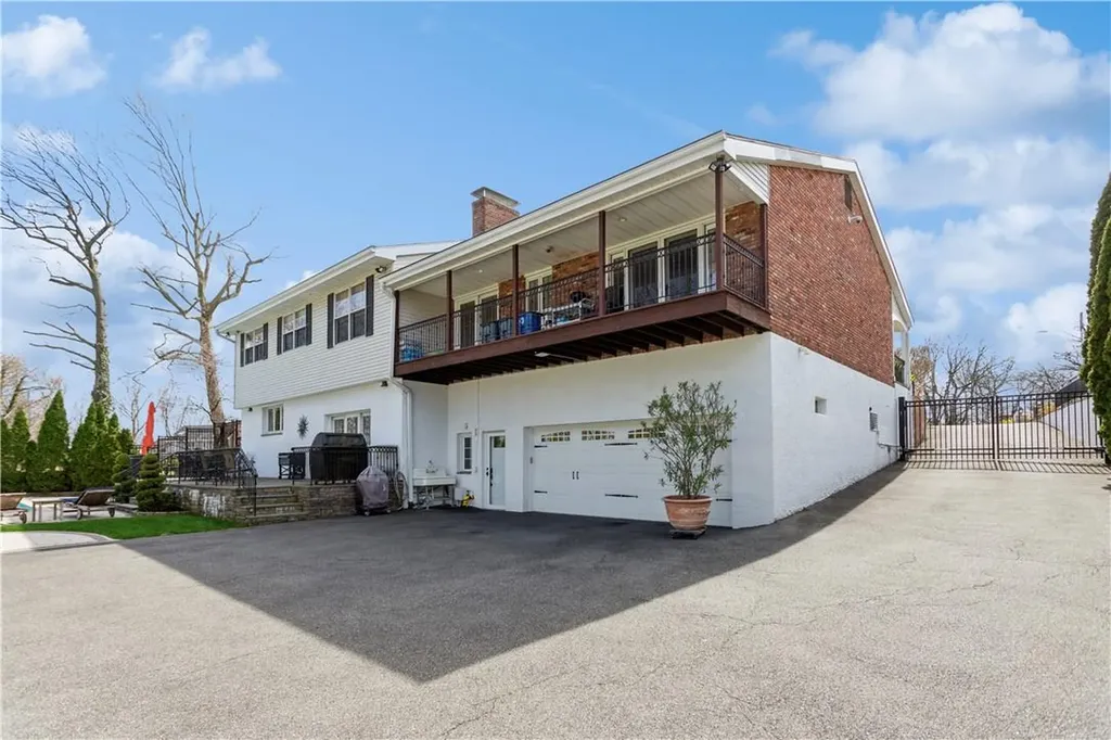115 Oriole Road Yonkers NY 10701