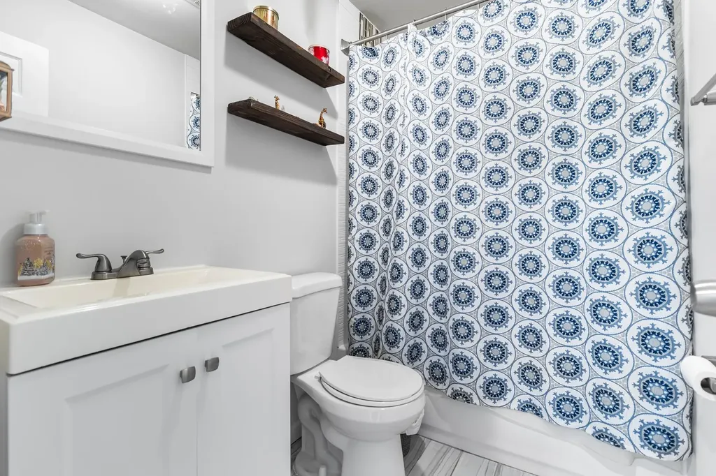 10 Bennett Avenue Patchogue NY 11772
