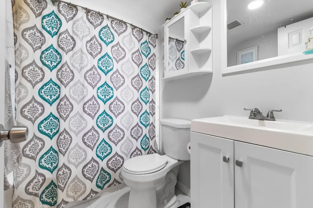 10 Bennett Avenue Patchogue NY 11772
