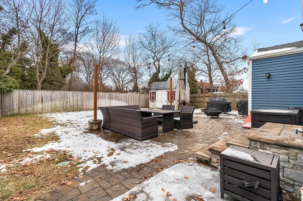 10 Bennett Avenue Patchogue NY 11772