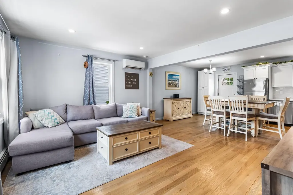 10 Bennett Avenue Patchogue NY 11772
