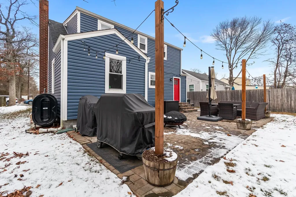 10 Bennett Avenue Patchogue NY 11772
