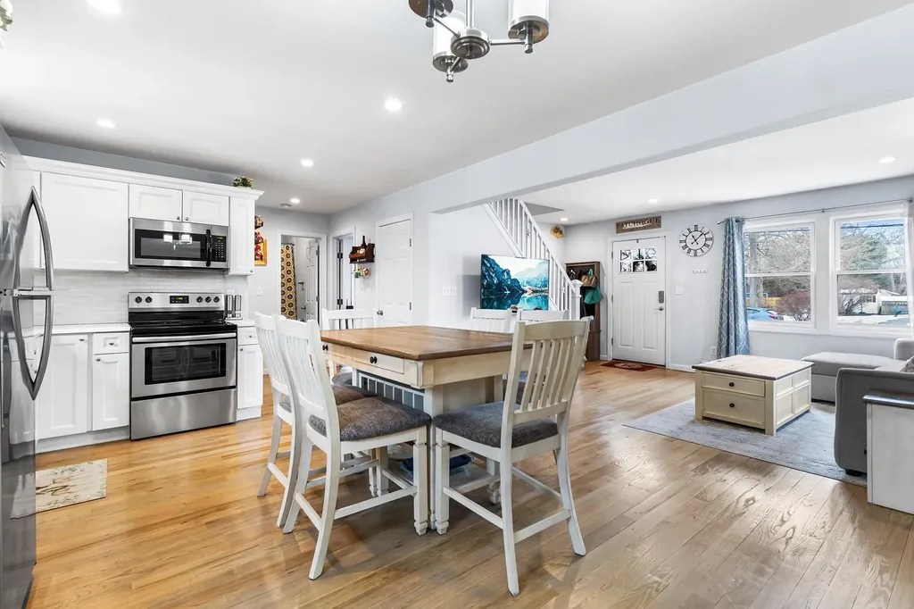 10 Bennett Avenue Patchogue NY 11772