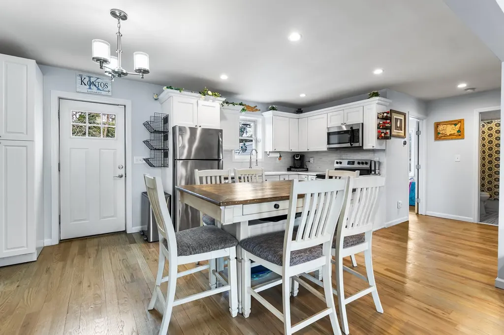10 Bennett Avenue Patchogue NY 11772