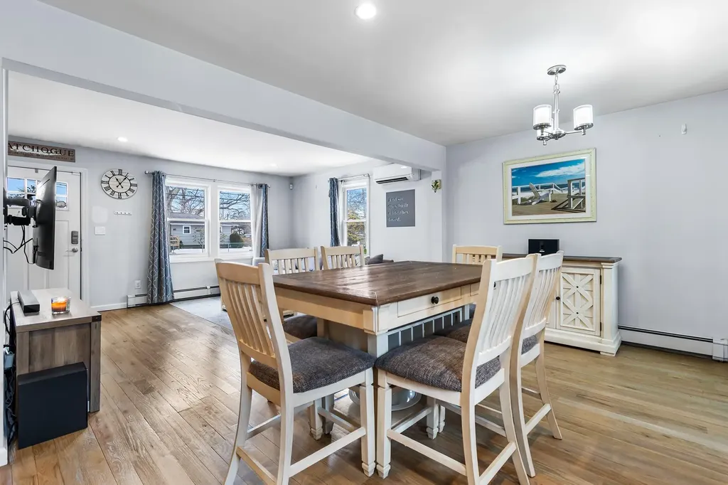 10 Bennett Avenue Patchogue NY 11772