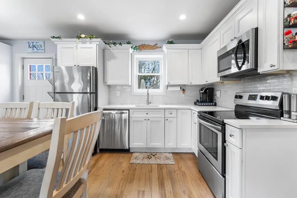 10 Bennett Avenue Patchogue NY 11772