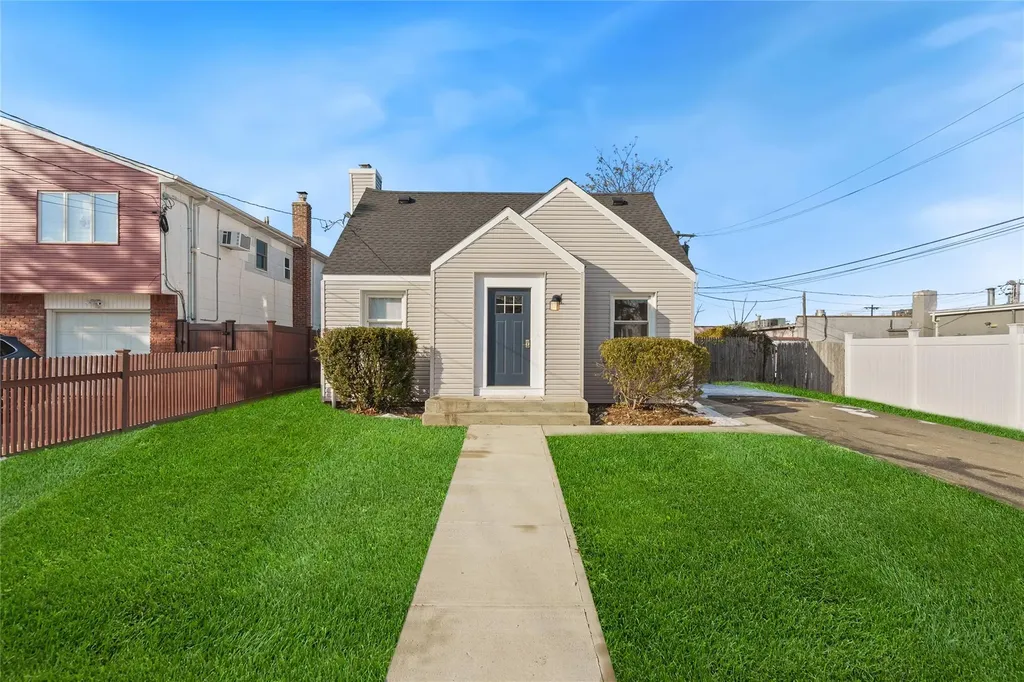 9 Carman Boulevard Massapequa NY 11758