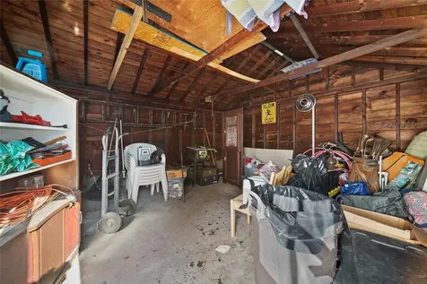 45 Parliament Place North Babylon NY 11703