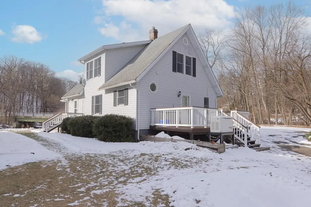 47 Lowland Hill Stony Point NY 10980