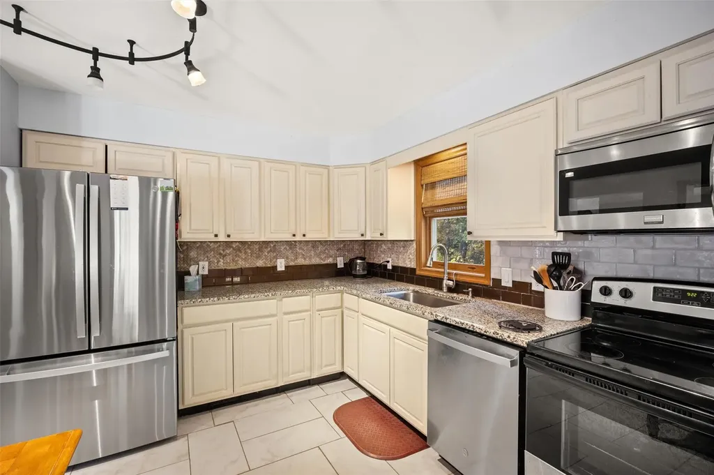 80 Grist Mill Road Tillson NY 12486