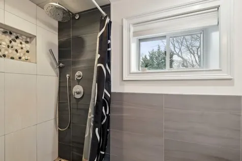 153 Ridgewood Avenue Farmingville NY 11738