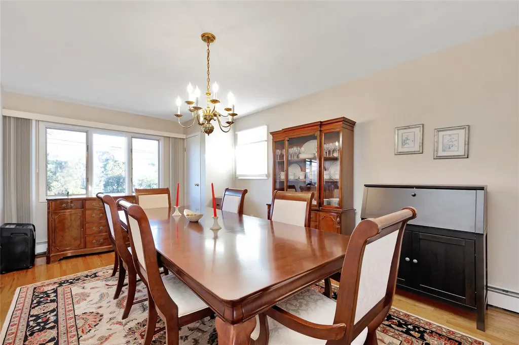 35 Loretta Drive Syosset NY 11791