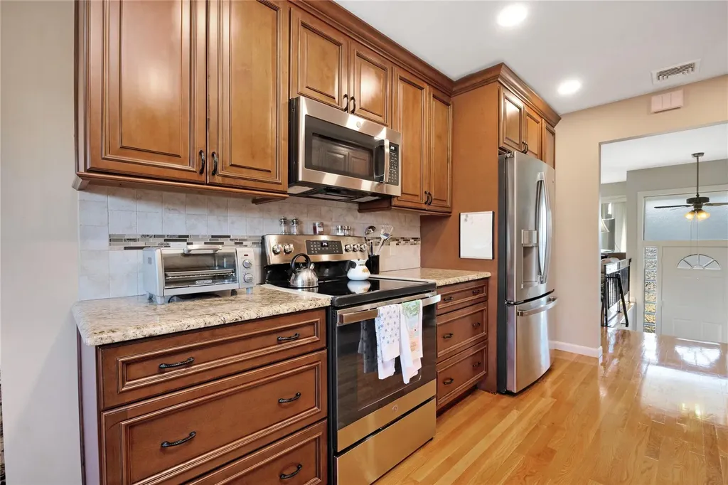 35 Loretta Drive Syosset NY 11791